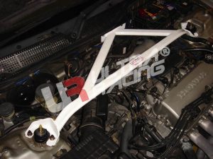 Ultra Racing 3-Point Front Upper Strut Tower Bar (Civic 91-01/Del Sol/Integra)
