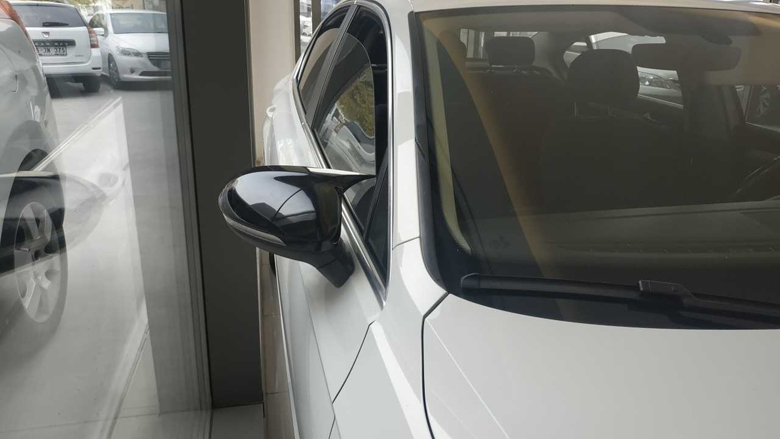 VW Passat B8 15+ M4 Style Gloss Black Mirror Caps 1 2015vwpasaykap 2 1