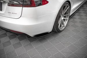 Maxton Design Tesla Model S Rear Spats - Gloss (Mk1 2016-2020) 19 Maxton Design Tesla Model S Rear Spats - Gloss (Mk3 Facelift 2019+)