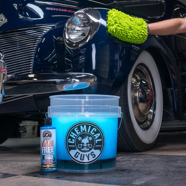 Chemical Guys Heavy Duty Detailing Wash Bucket 17L (4.5 Gal) 5 Chemical Guys Heavy Duty Detailing Wash Bucket 17L (4.5 Gal) - Image 5