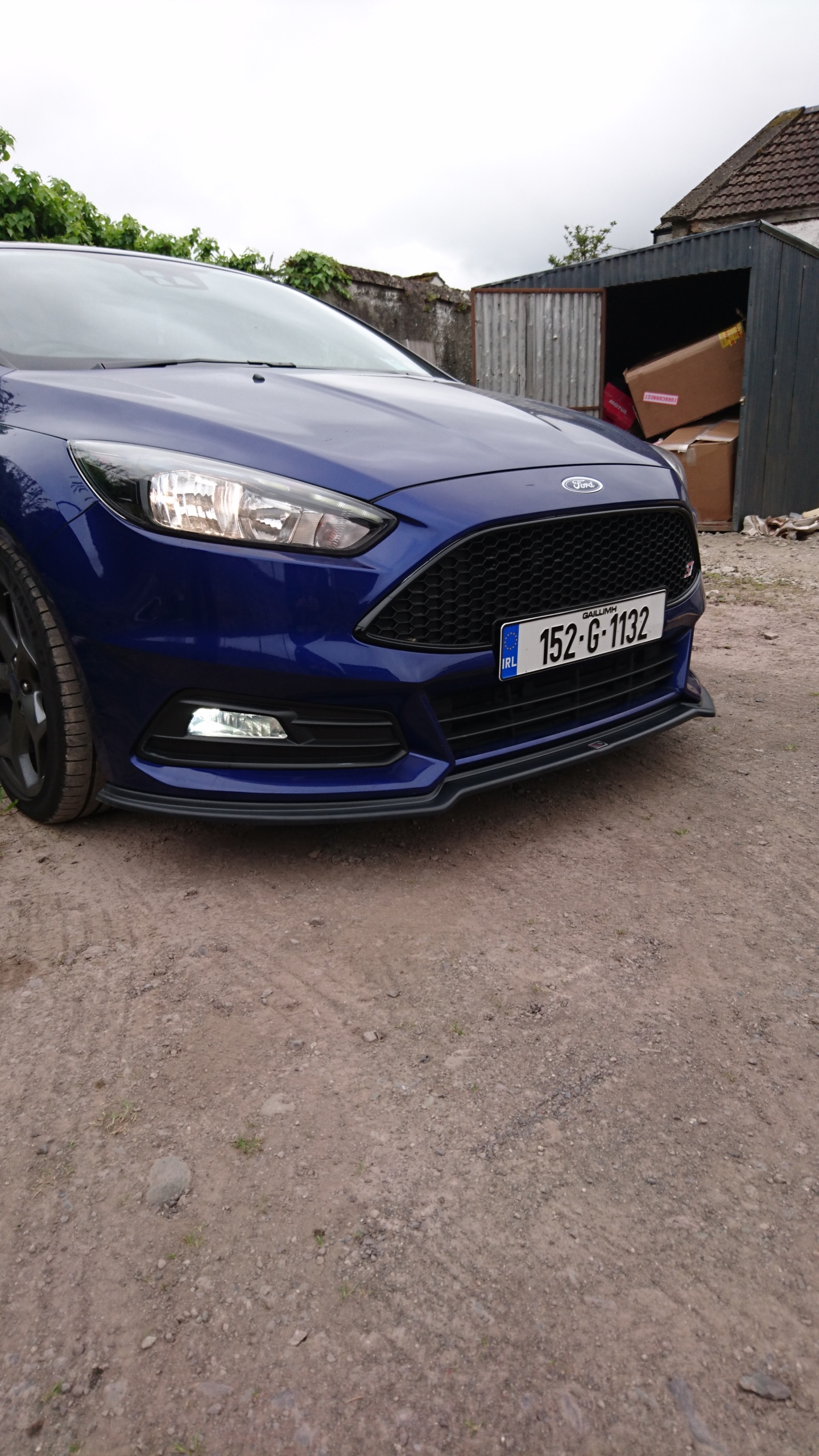 Maxton Design Ford Focus Mk3 Facelift ST Front Lip v3 2 dsc 0159 scaled