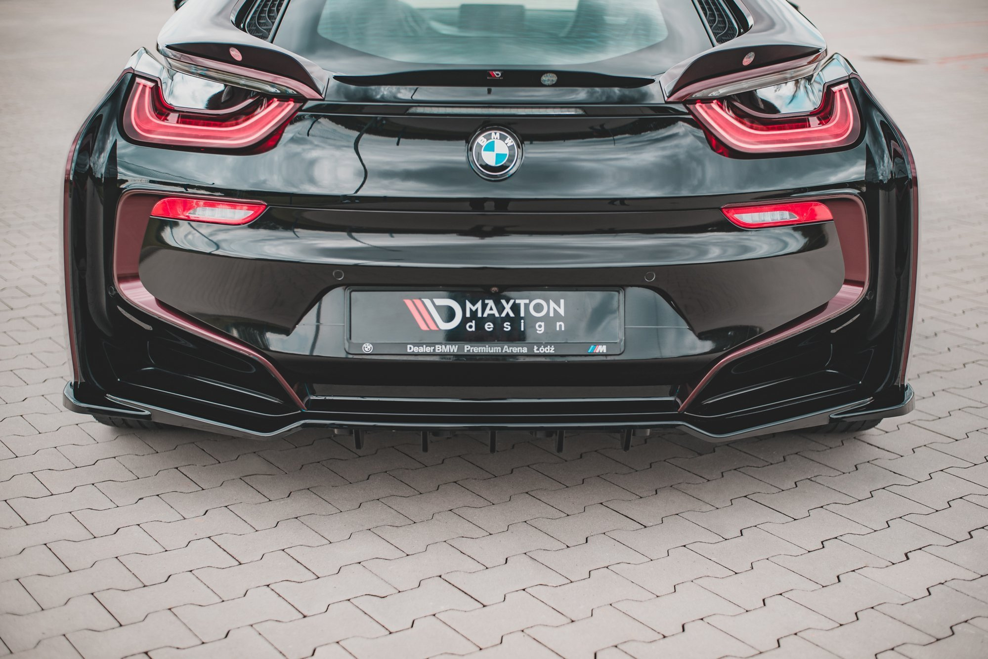 Maxton Design BMW i8 Rear Splitter - Gloss (2014-2020) 8 Maxton Design BMW i8 Rear Splitter - Gloss (2014-2020) - Image 8