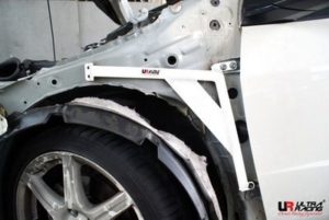 Ultra Racing 3-Point Fender Brace (Civic 06-up FN/FK)