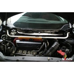 Ultra Racing 2-Point Front Upper Strut Tower Bar (Civic 06-up FN/FK) 8 Ultra Racing FN2 front strut bar in white across the engine bay of a Honda Civic