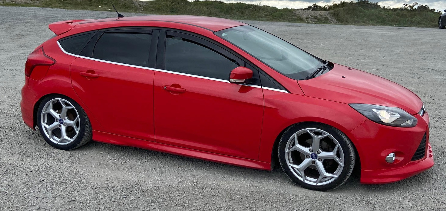 Ford Focus Mk3 Bodykit - Zetec Style (2011-2014) 11 zetec sides mcg lee