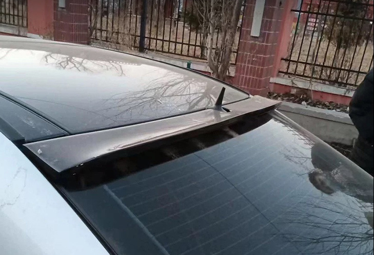 Mercedes E-Class Roof Spoiler - AMG Style (w211 2003-2009) 4 Mercedes E-Class Roof Spoiler - AMG Style (w211 2003-2009) - Image 4