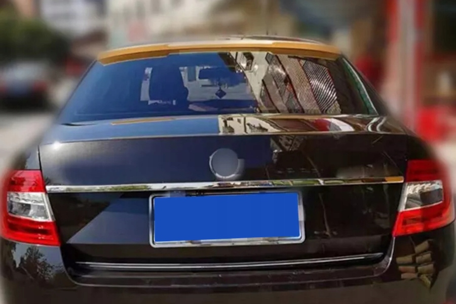 Skoda Octavia Mk3 Roof Spoiler (2013-2020) 3 Skoda octavia 3 sedan 2012 2020 SPOILER NA SZYBESOBMART Numer katalogowy czesci WS SKO OCT3 ABS 01
