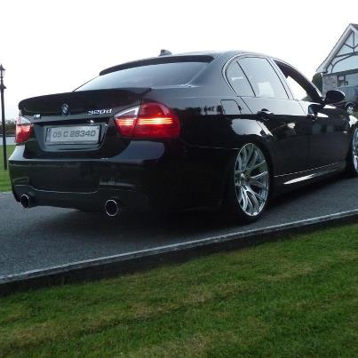 BMW 3 Series E90 Rear Diffuser - 335i Style (2005-2011) 1 BMW 3 Series E90 Rear Diffuser - 335i Style (2005-2011)