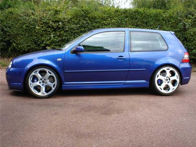 VW Golf 4 R32 Side Skirts 4 r32 skirts