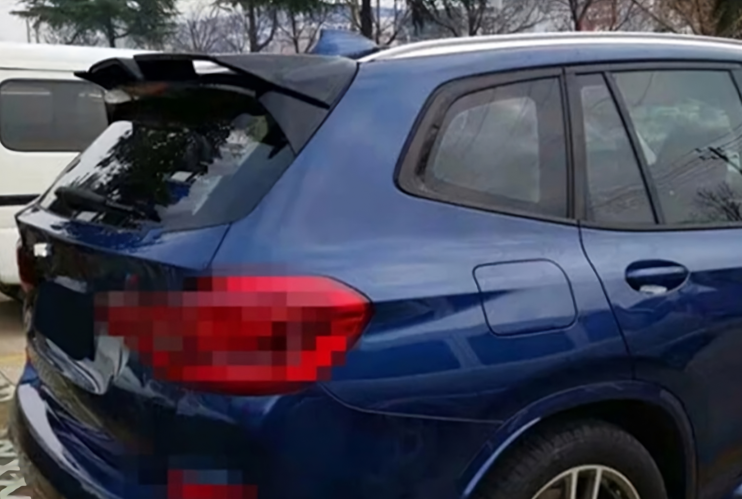 Auto-Styles BMW X5 Roof Spoiler - Gloss Black (G05 2018-2022) 2 sob15 transformed scaled