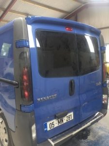 Opel Vivaro Roof Spoiler / Renault Trafic Roof Spoiler (2001-2014) 7 Opel Vivaro Roof Spoiler / Renault Trafic Roof Spoiler (2001-2014)