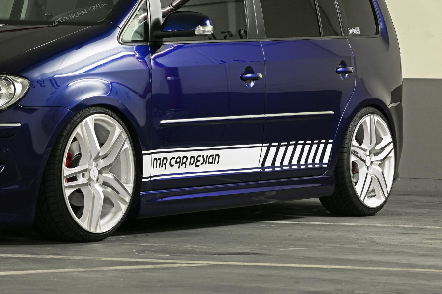 VW Touran / Caddy Side Skirts - R-Line Style (2004-2020) 1 VW Touran / Caddy Side Skirts - R-Line Style (2004-2020)