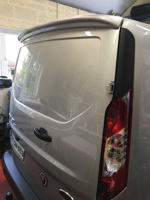 Ford Transit Connect Roof Spoiler - Twin Door 7 v 662c