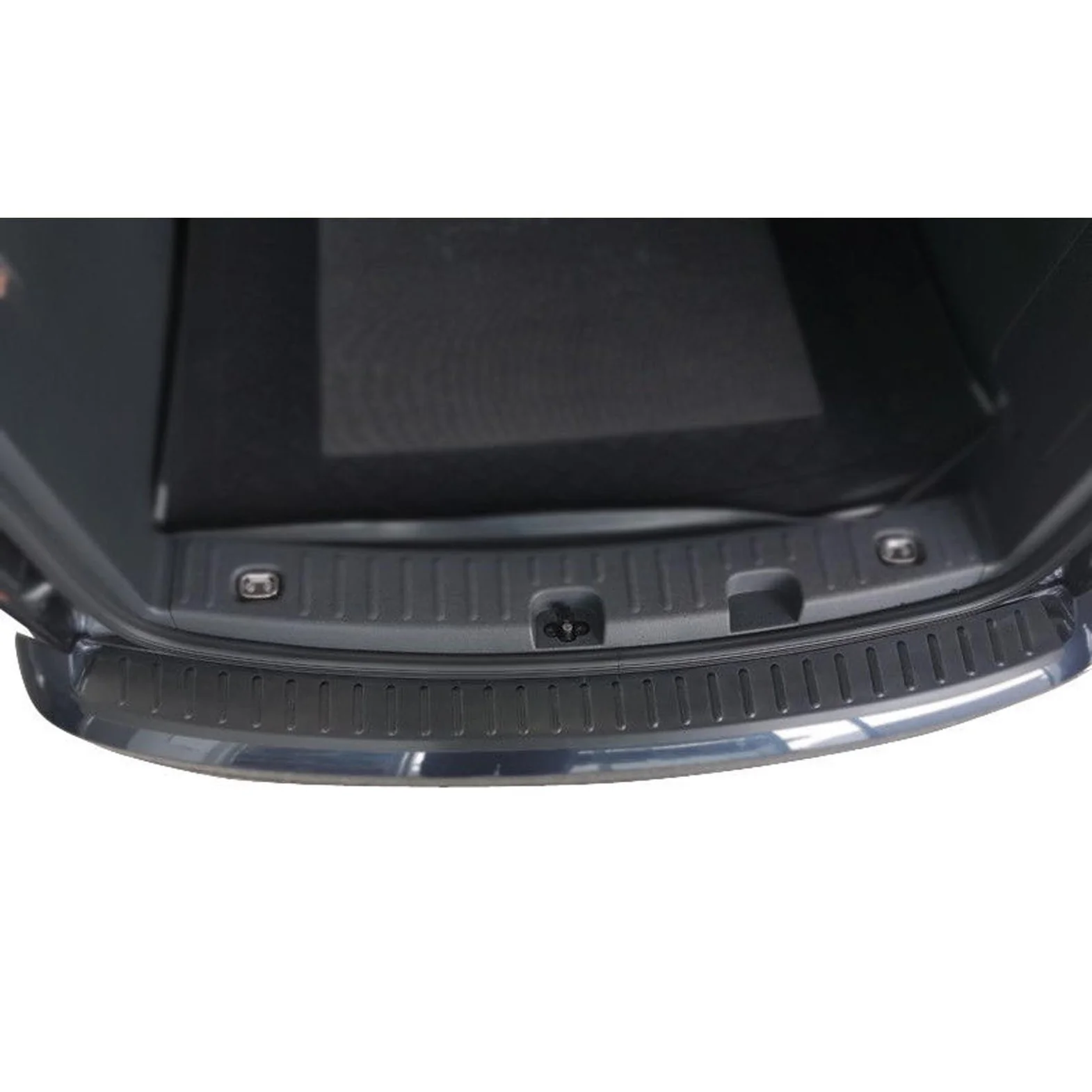 VW Caddy Bumper Protector - Plastic (2004-2026) 2 VW Caddy Bumper Protector - Plastic (2004-2026) - Image 2