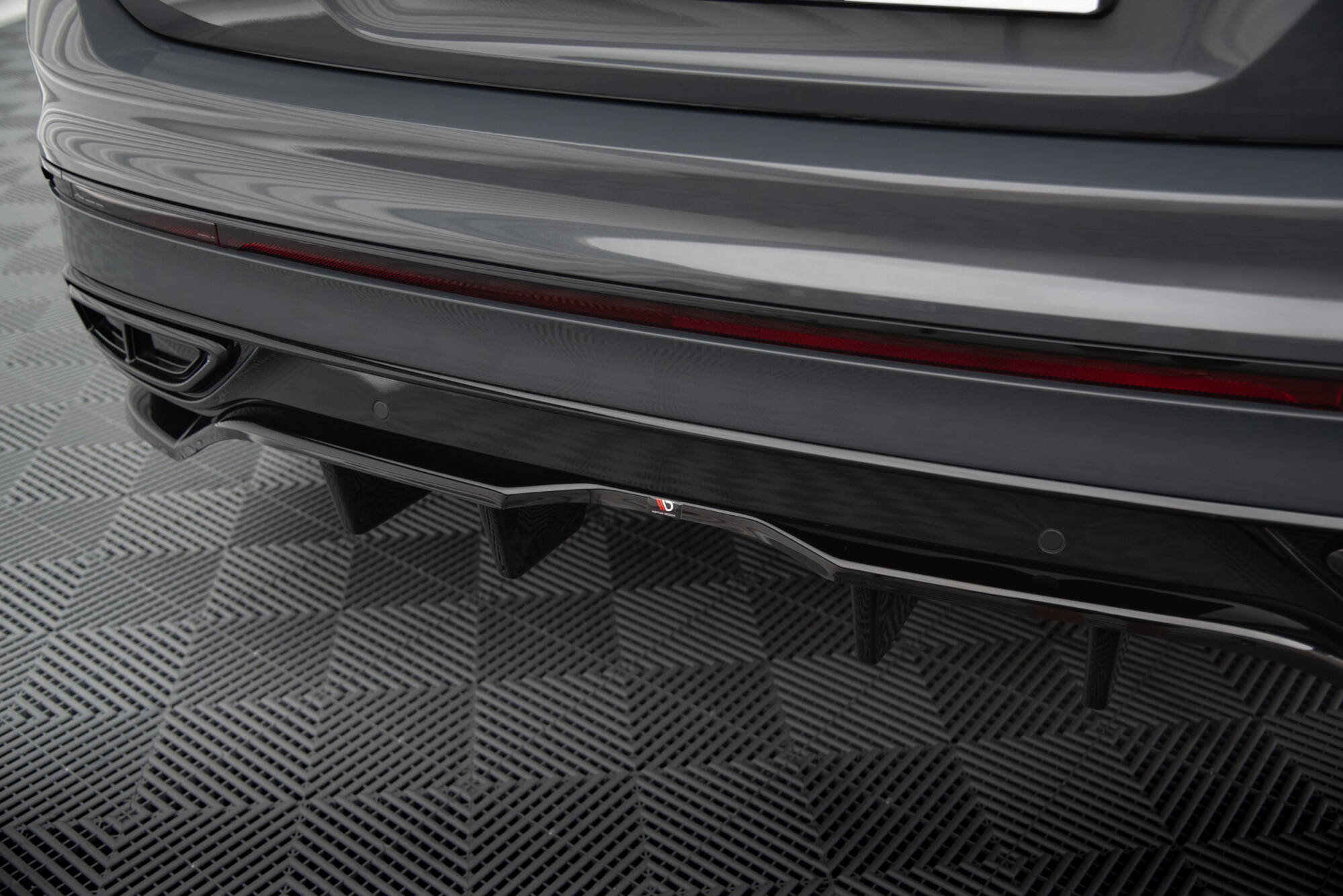 Maxton Design VW TIGUAN Rear Lip - Gloss (Mk2 Facelift R-Line) (2024+) 4 VW TI 2F RLINE RD1GRD2G d