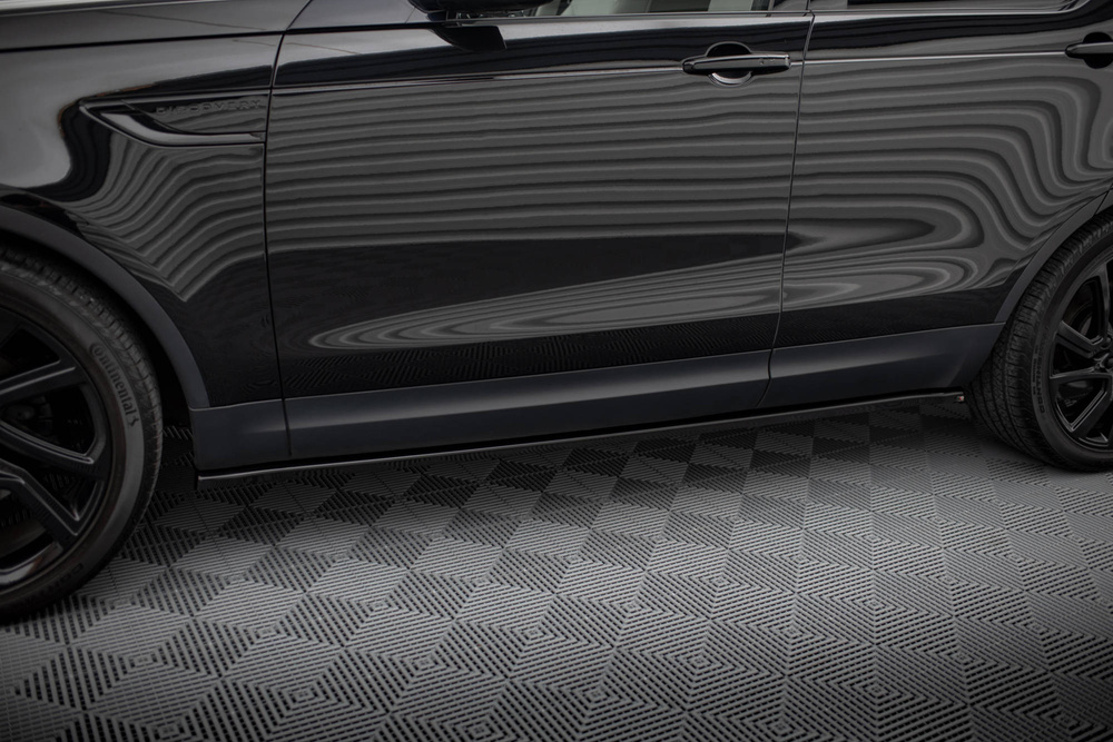 Maxton Design Land Rover Discovery HSE Side Skirt Extension - Gloss (MK5 2017+) 6 Maxton Design Land Rover Discovery HSE Side Skirt Extension - Gloss (MK5 2017+) - Image 6