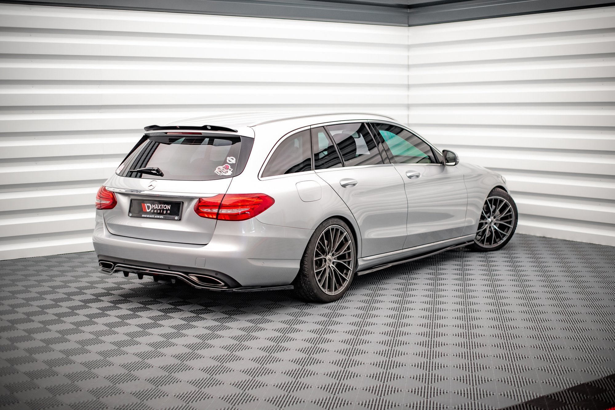 Maxton Design Mercedes-Benz C W205 Central Rear Splitter (With Vertical Bars) (2014-2018) 3 Maxton Design Mercedes Benz C W205 Central Rear Splitter (With Vertical Bars)
