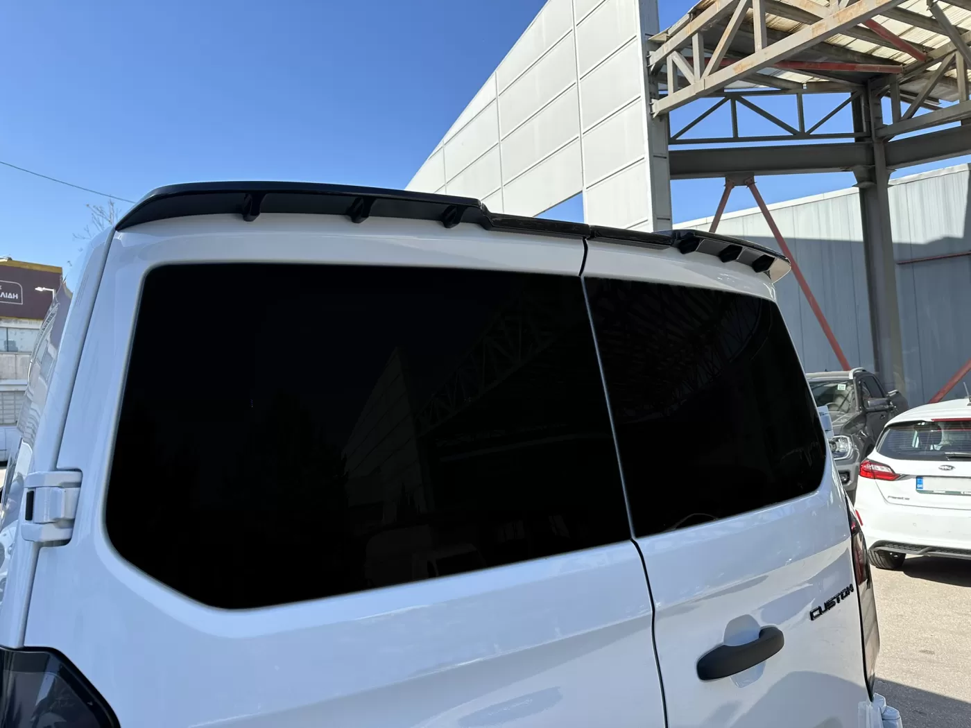 Ford Transit Custom Mk2 Spoiler - Barn Door (2023+) 2 A 512 6 1400x1050