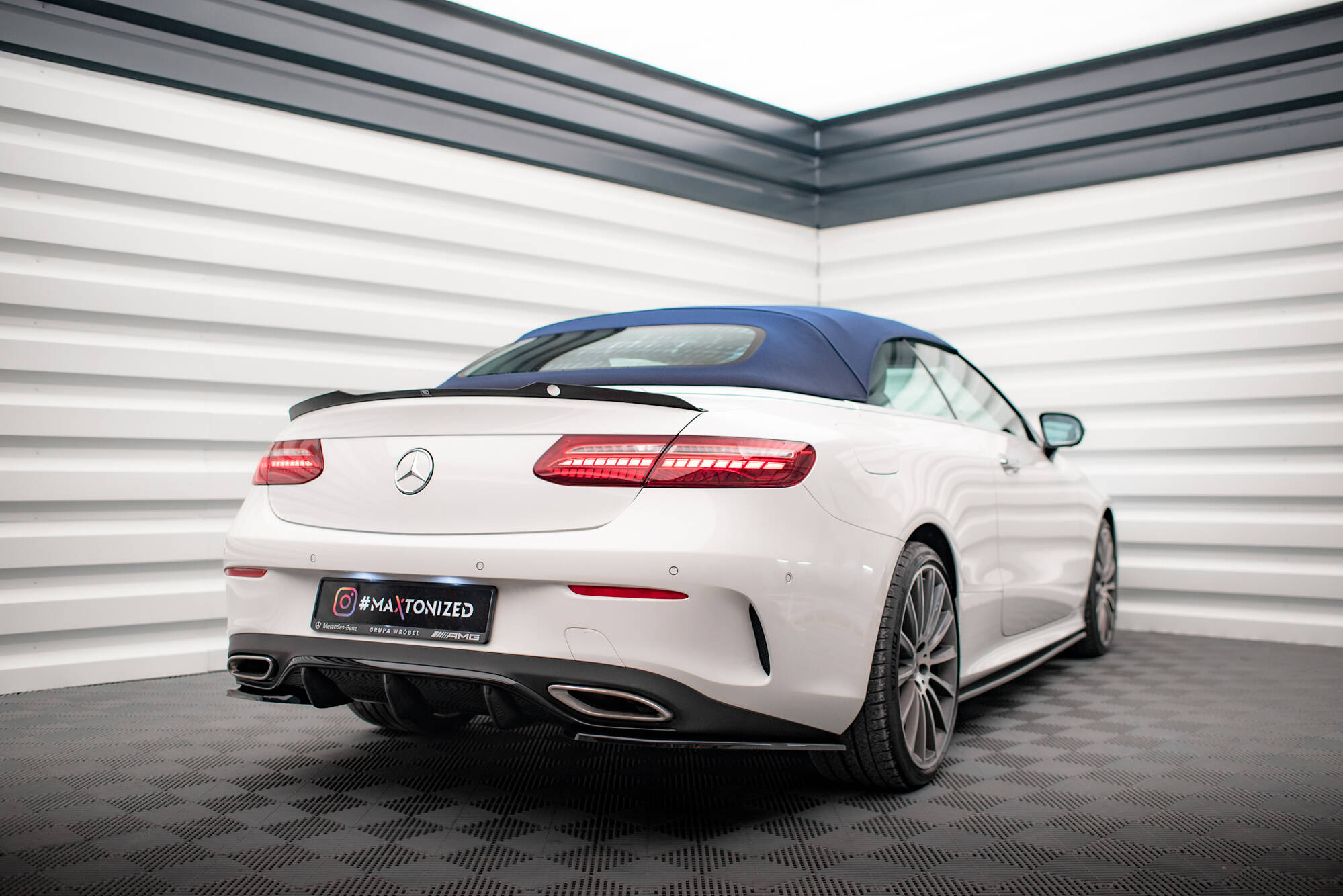 Maxton Design Mercedes E-CLASS Diffuser - Gloss ( W213 COUPE(C238) / CABRIOLET (A238) AMG-LINE) (2016-2021) 3 ME E 213 AMGLINE C RS1G b