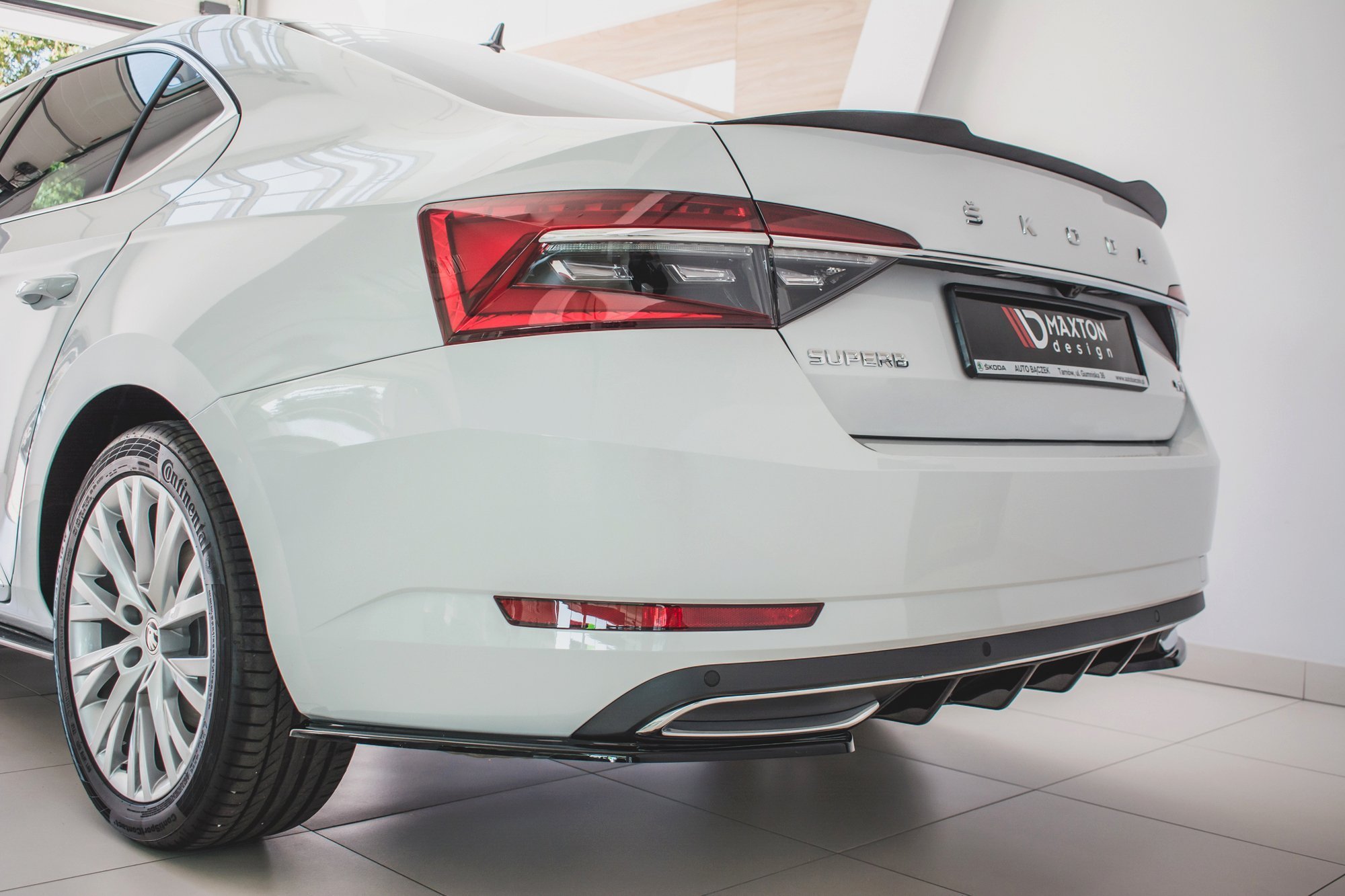 Maxton Design Skoda Superb 19+ Rear Diffuser - Gloss (2019+) 1 Maxton Design Skoda Superb 19+ Rear Diffuser - Gloss
