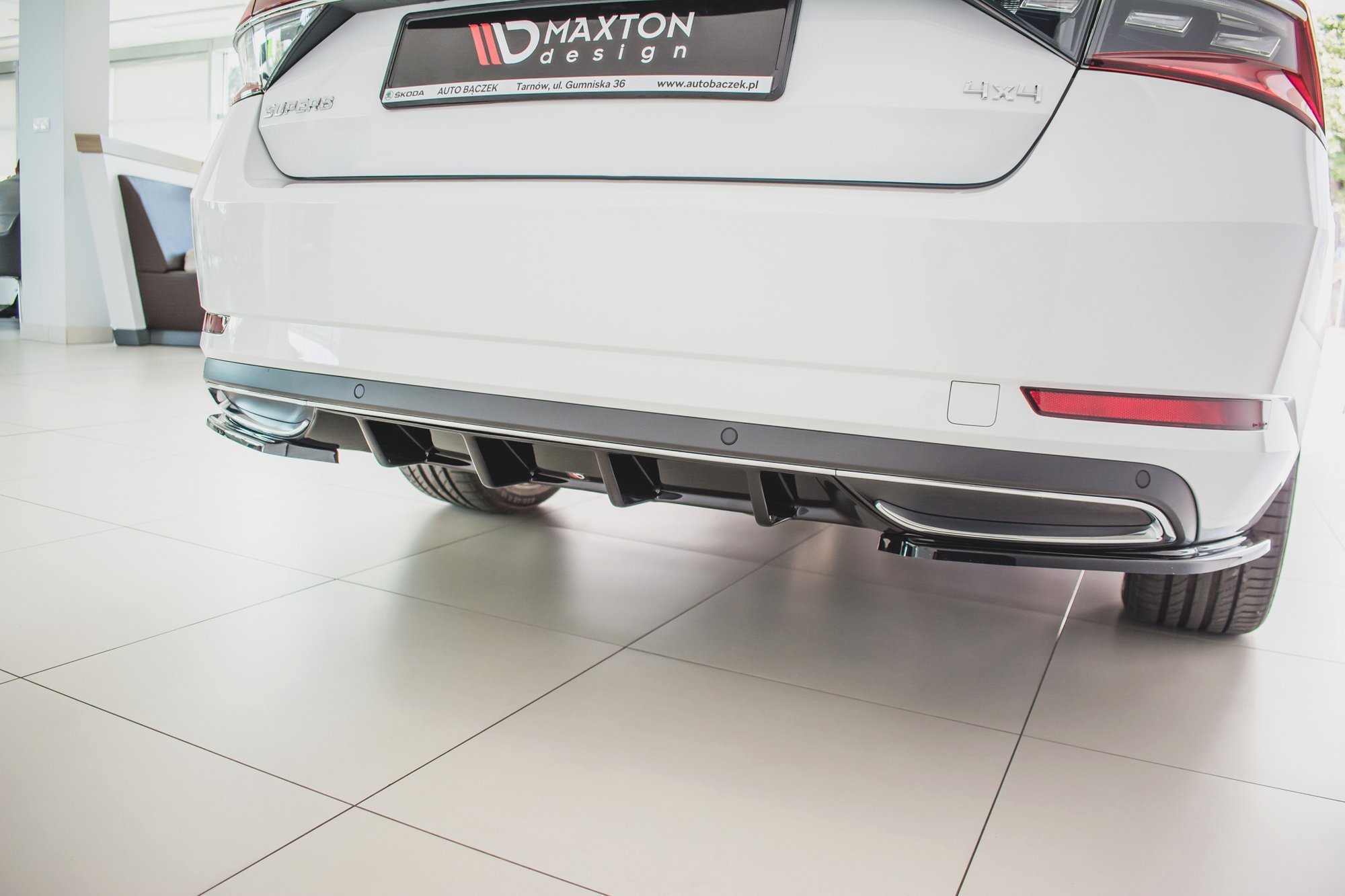Maxton Design Skoda Superb 19+ Rear Diffuser - Gloss (2019+) 2 SK SU 3F RS1G d