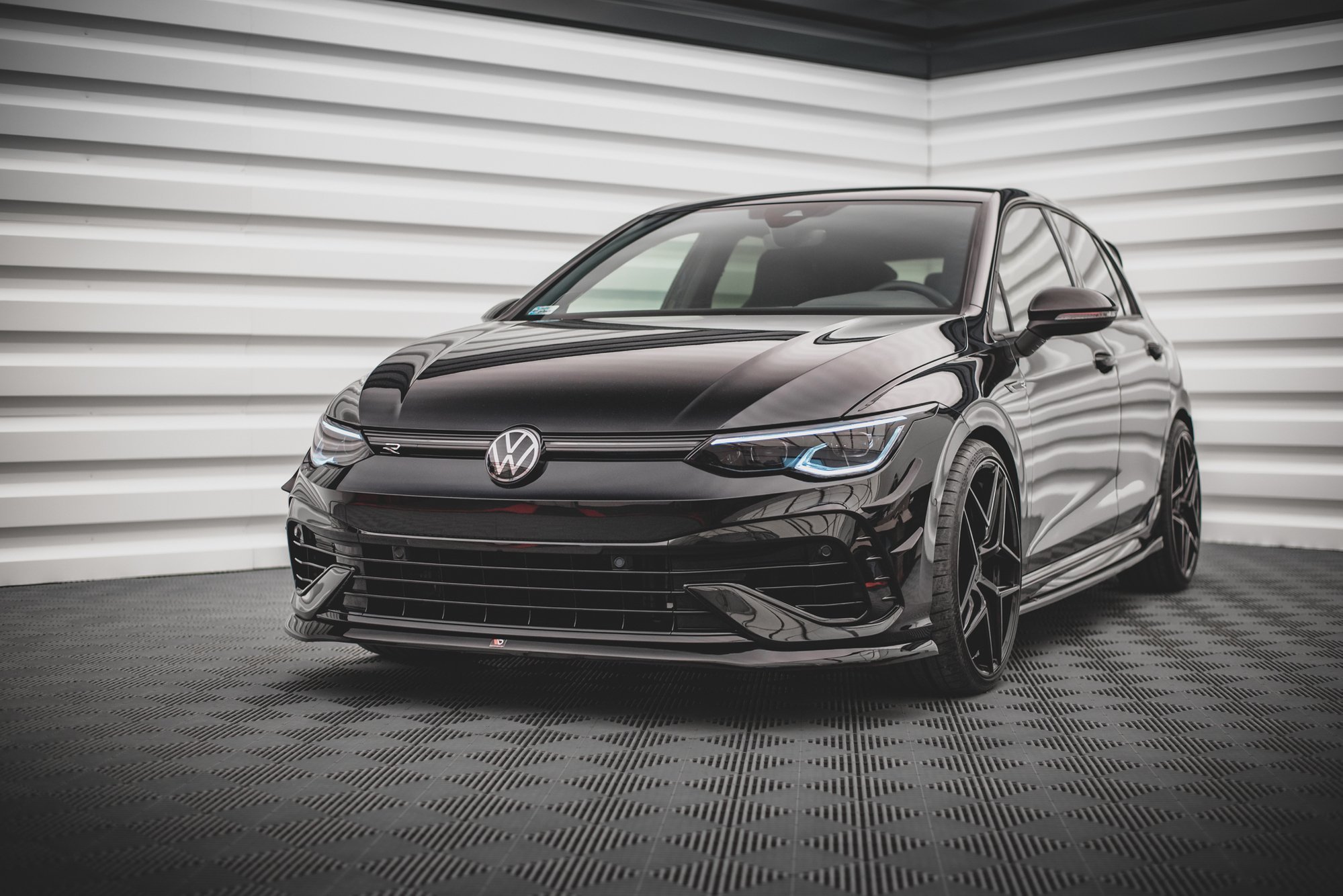 Maxton Design VW Golf Mk8 R v5 Front Lip - Gloss Black (2020-2024) 4 VW GO 8 R FD5G c