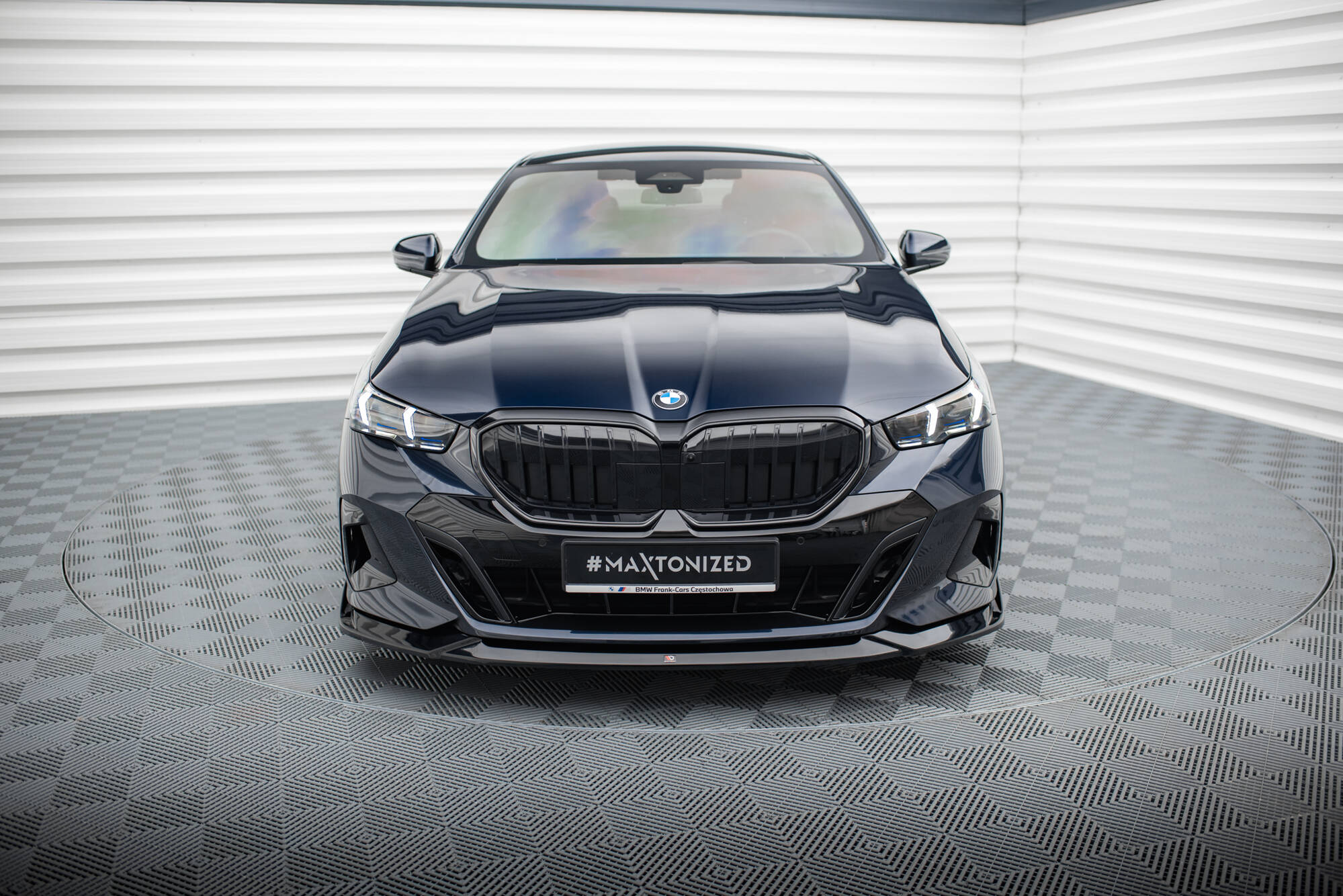 Maxton BMW 5 Series G60 Msport v2 Gloss Front Lip (2024+) 4 eng pl Front Splitter V 2 BMW 5 M Pack G60 20599 2