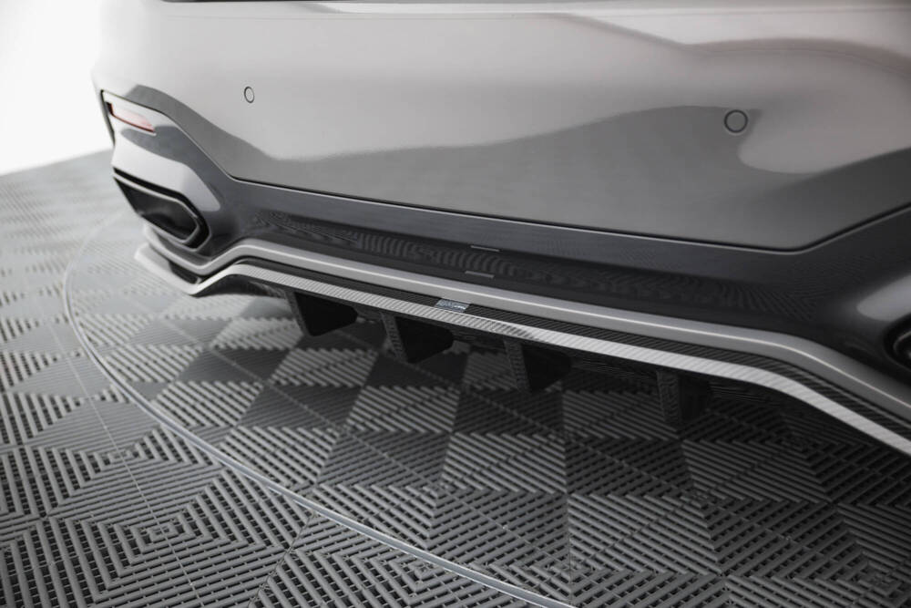 Maxton Design BMW 7 Series Msport Facelift G11 Carbon Fiber Rear Splitter (2019-2022) 4 Maxton Design BMW 7 Series Msport Facelift G11 Carbon Fiber Rear Splitter (2019-2022) - Image 4