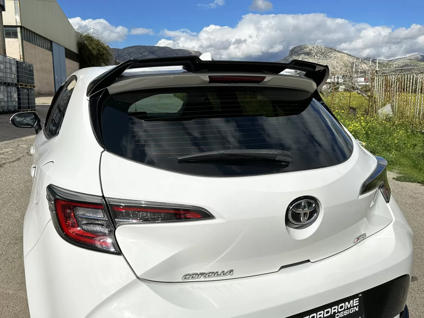 Toyota Corolla Mk12 18+Roof Spoiler 1 Toyota Corolla Mk12 18+Roof Spoiler