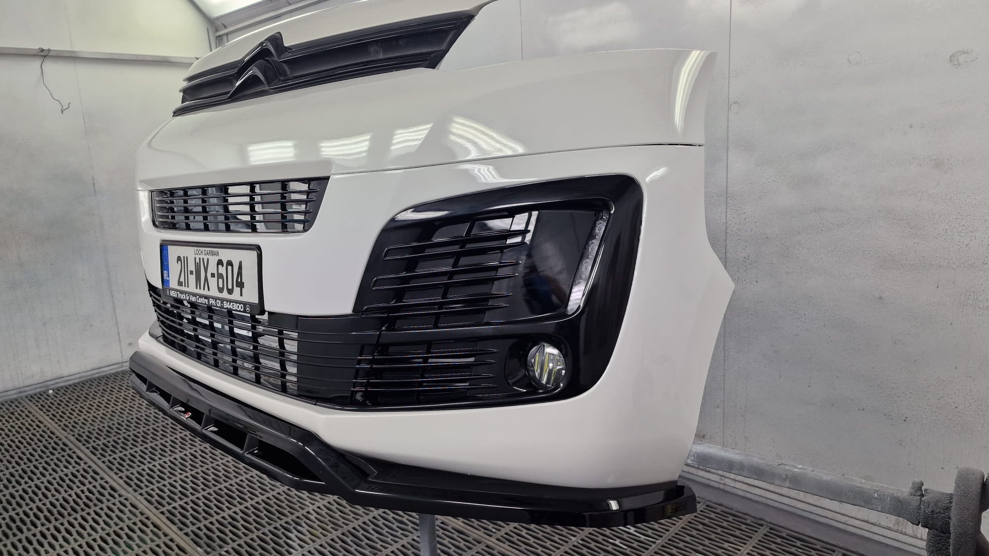 Citroen Dispatch 17+ Space Tourer Conversion Bumper 8 MCG Trade Van 2024 Citroen Dispatch (11)
