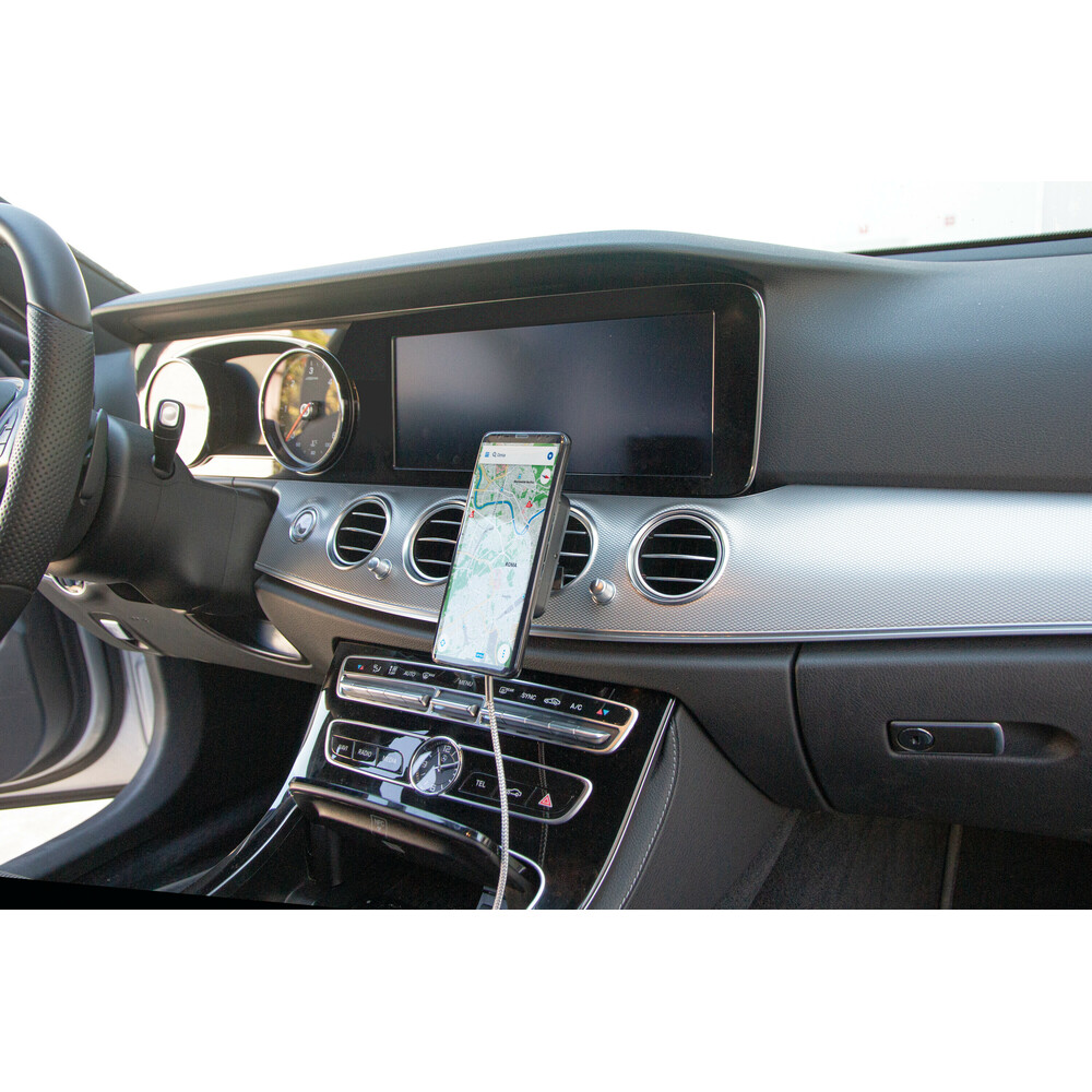 Lampa Magnetic Wireless Charging Phone Holder 1 Lampa Magnetic Wireless Charging Phone Holder