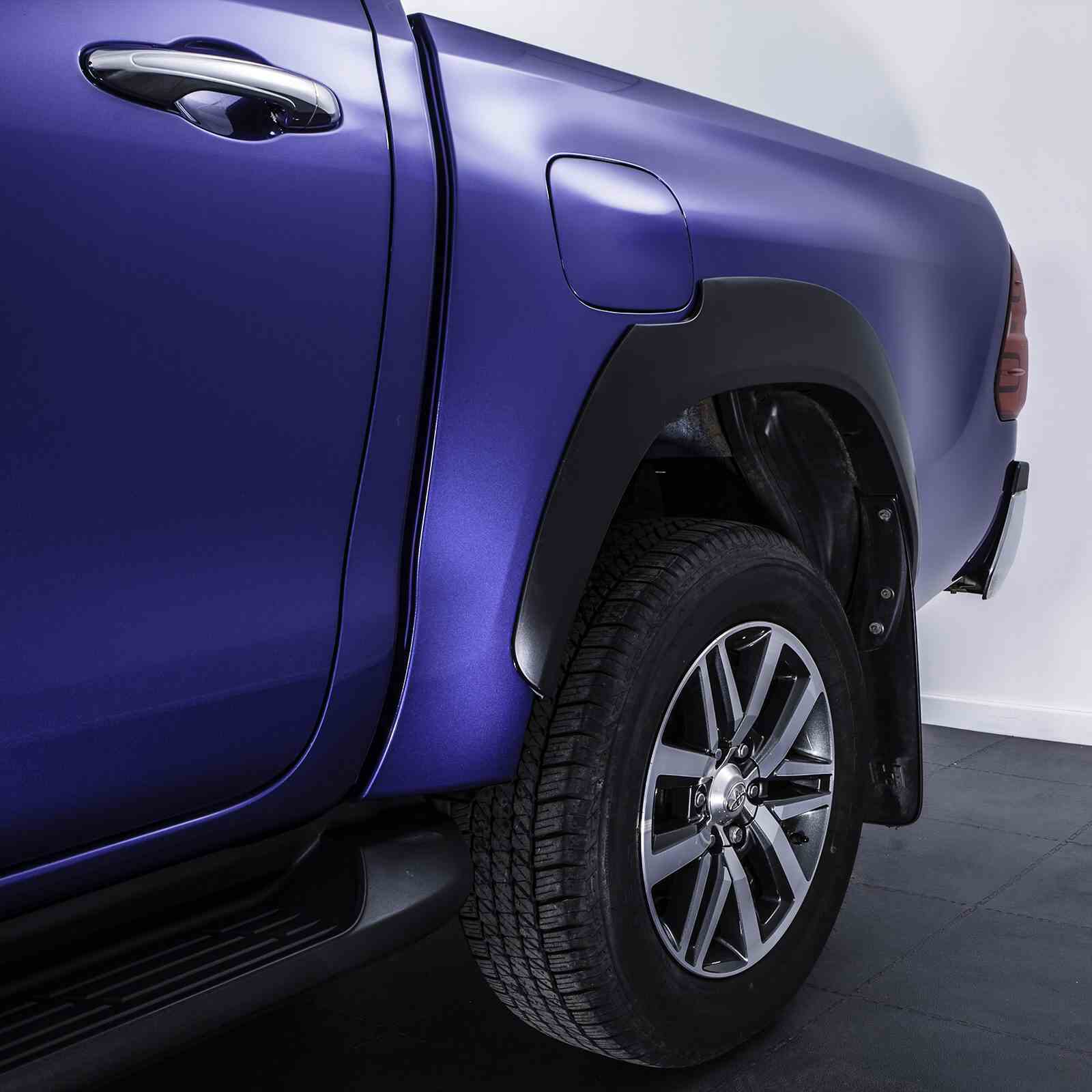 Toyota Hilux 15-21 OEM Style / Smooth Wheel Arches 4 TSFF001 01 FITTED