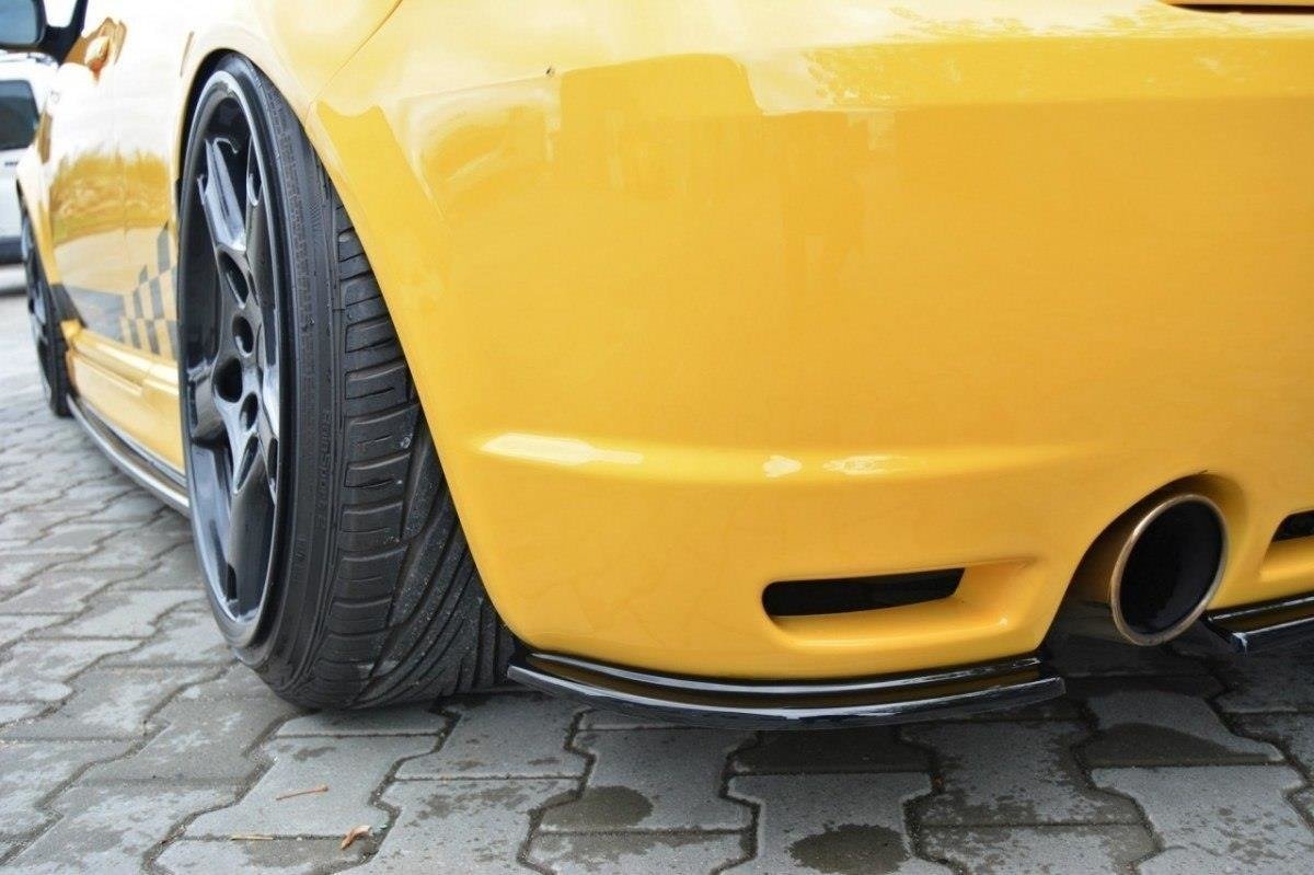 Maxton Design VW Golf 4 R32 Rear Spats - Gloss (1997-2006) 3 Maxton Design VW Golf 4 R32 Rear Spats - Gloss (1997-2006) - Image 3