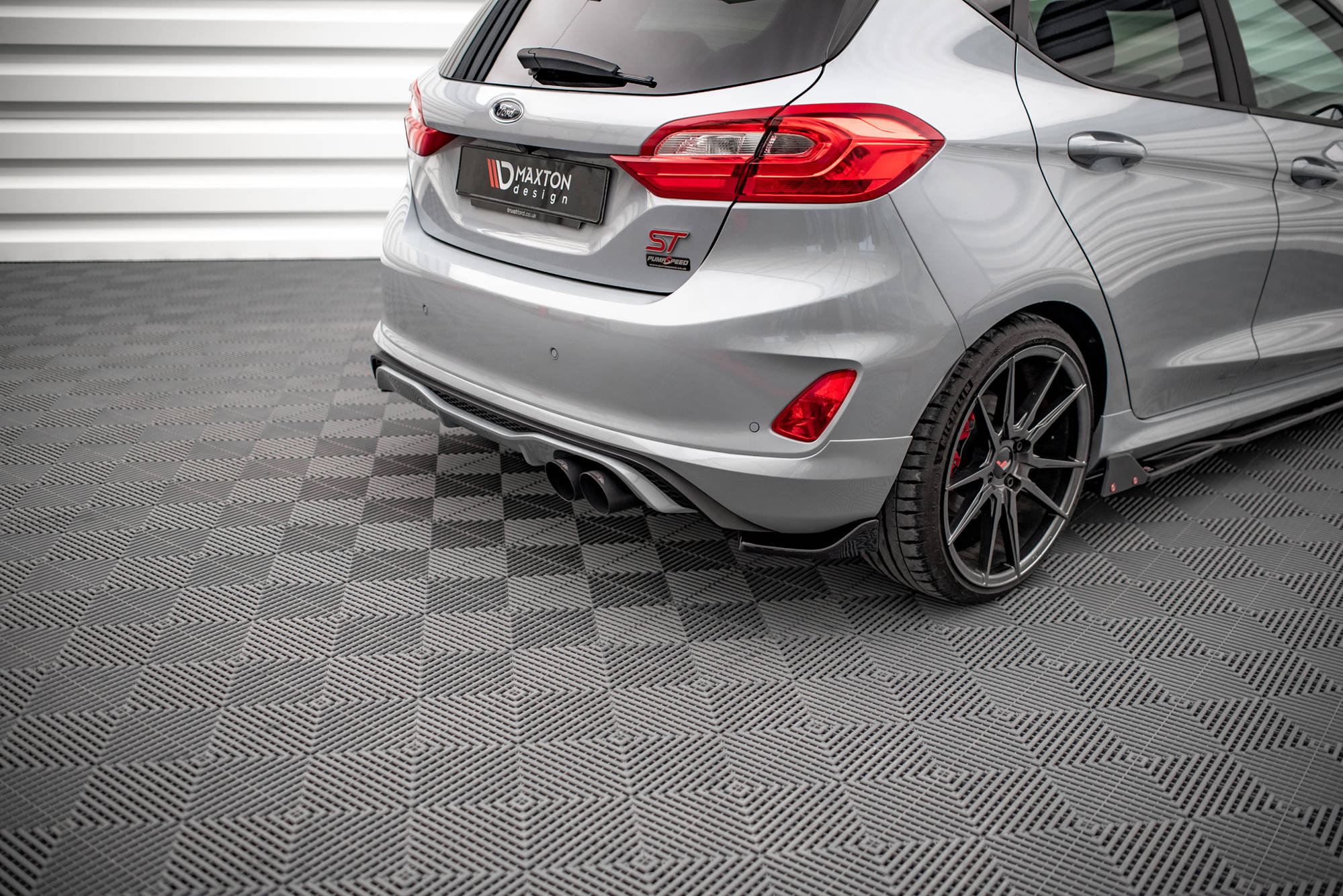 Maxton Design Ford Fiesta Mk8 Rear Spats - Gloss (2018+) 1 Maxton Design Ford Fiesta Mk8 Rear Spats - Gloss