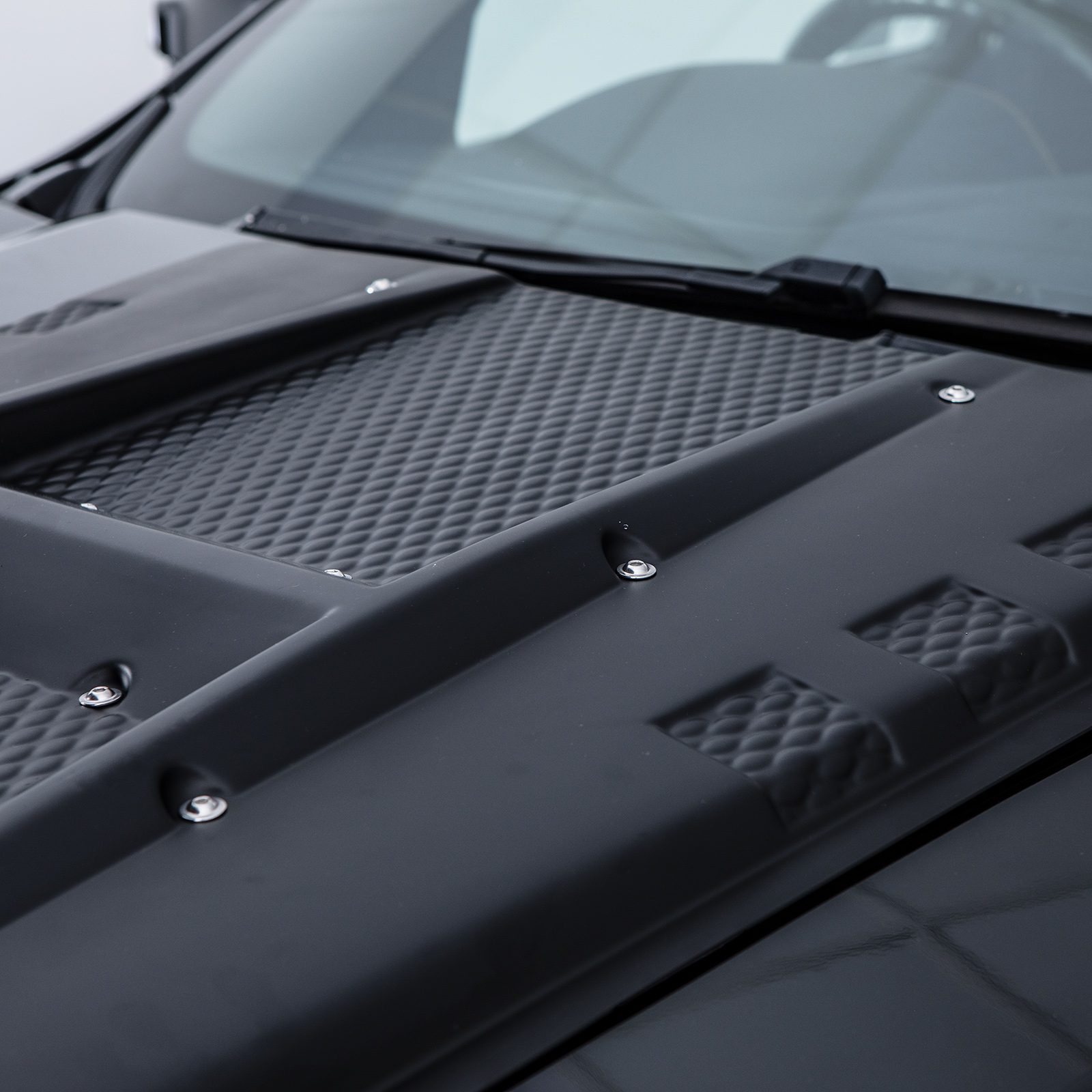 Ford Ranger Bonnet Vent with Bolts - T7 & T8 (2017-2023) 3 Ford Ranger Bonnet Vent with Bolts - T7 & T8 (2017-2023) - Image 3