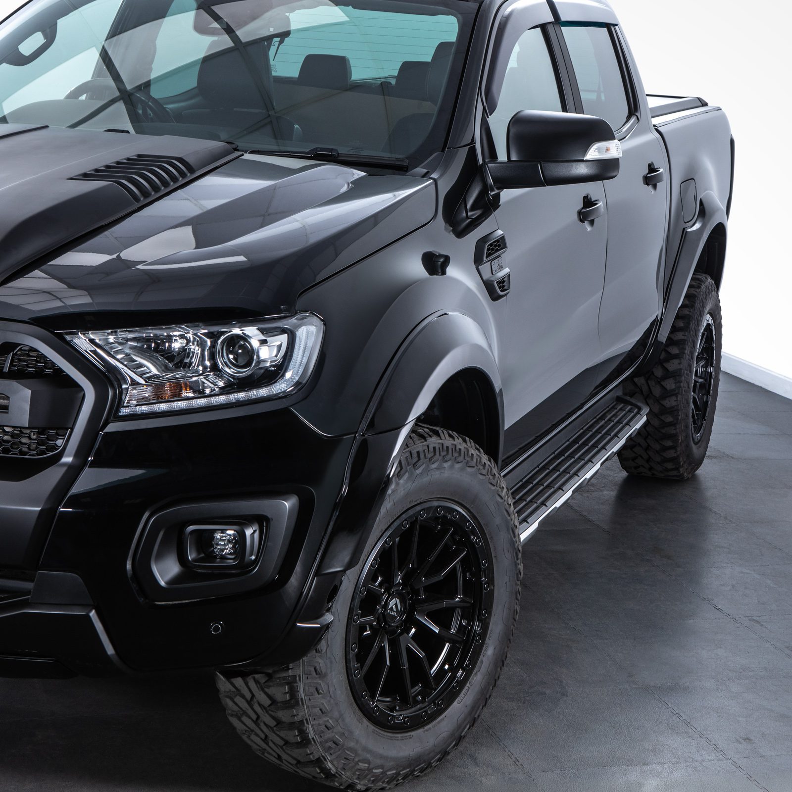 Ford Ranger Wide Arch Kit OEM Style - GLOSS BLACK - T8 (70mm) (2018-2023) 1 Ford Ranger Wide Arch Kit OEM Style - GLOSS BLACK - T8 (70mm)