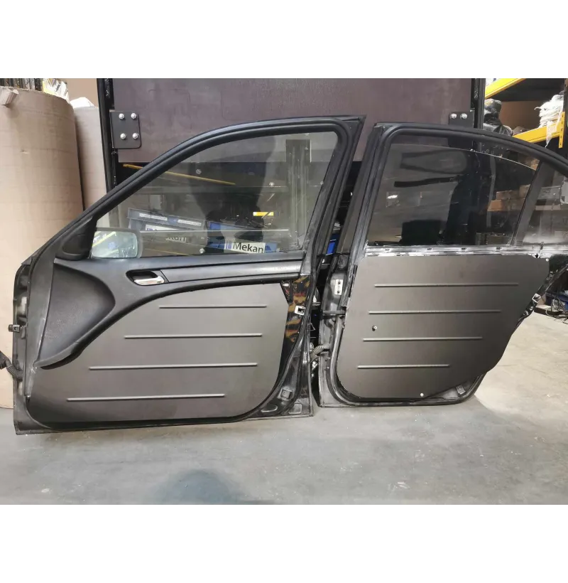 Swagier BMW 3 Series Sedan E46 Door Trim Panels 2 Swagier BMW 3 Series Sedan E46 Door Trim Panels - Image 2