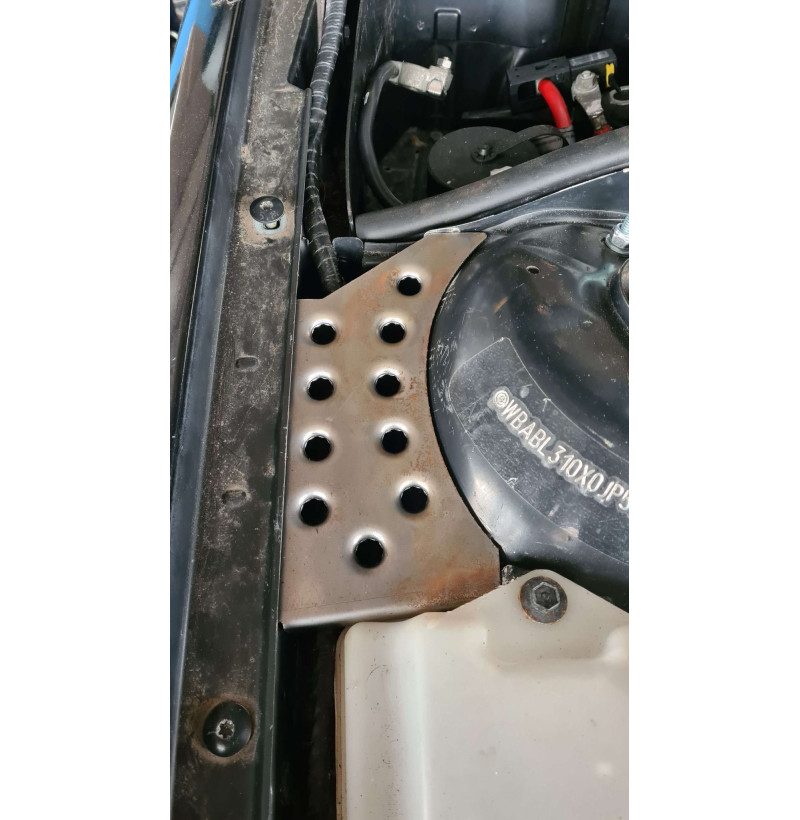 Swagier BMW 3 Series E46 Flare Reinforcement Side Strut 3 Swagier BMW 3 Series E46 Flare Reinforcement Side Strut - Image 3