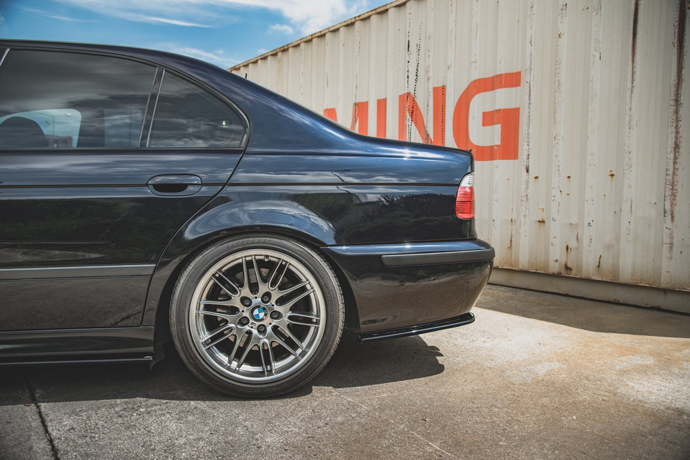 Maxton Design BMW E39 Msport Rear Spats - Gloss (1998-2003) 3 Maxton Design BMW E39 Msport Rear Spats - Gloss (1998-2003) - Image 3