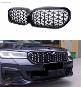 BMW 5 Series G30 Kidney Grilles -  Diamond Style Gloss Black / Chrome (LCI 2020-2024)