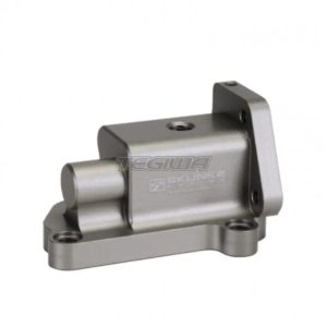 Skunk2 - Billet Solenoid Honda H-Series VTEC 7 skunk2 billet solenoid honda h series vtec silver engine dressup 767