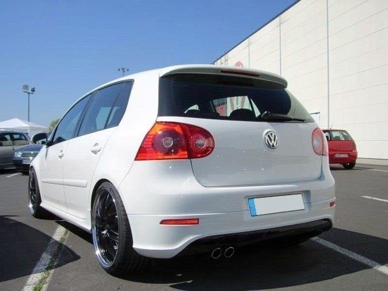 Maxton Design - VW Golf 5 R32 Rear Skirt - GTI style exhaust (2003-2009) 1 VW Golf 5 R32 Rear Skirt