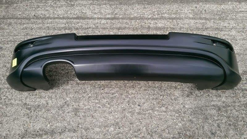 Maxton Design - VW Golf 5 R32 Rear Skirt - GTI style exhaust (2003-2009) 2 Maxton Design - VW Golf 5 R32 Rear Skirt - GTI style exhaust (2003-2009) - Image 2