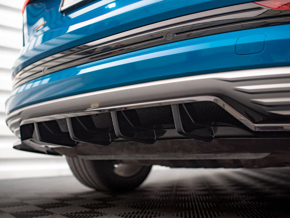 Maxton Design - Audi e-Tron Central Rear Splitter (Vertical Bars) 1 e-Tron Central Rear Splitter