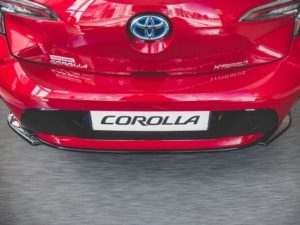Maxton Design - Central Rear Splitter Toyota Corolla Mk12 Hatchback
