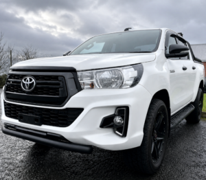 Toyota Hilux Nudge Bar - Mk9 Invincible X (2019-2026)