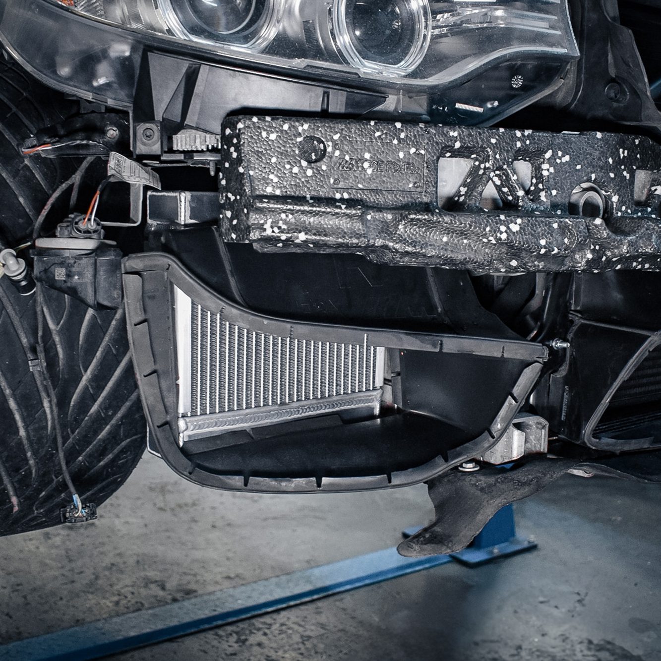 Direnza - BMW 3 Series F80 M3 14-18 Auxiliary Charge Cooler Radiator & Auxiliary Radiator 6 Direnza - BMW 3 Series F80 M3 14-18 Auxiliary Charge Cooler Radiator & Auxiliary Radiator - Image 6