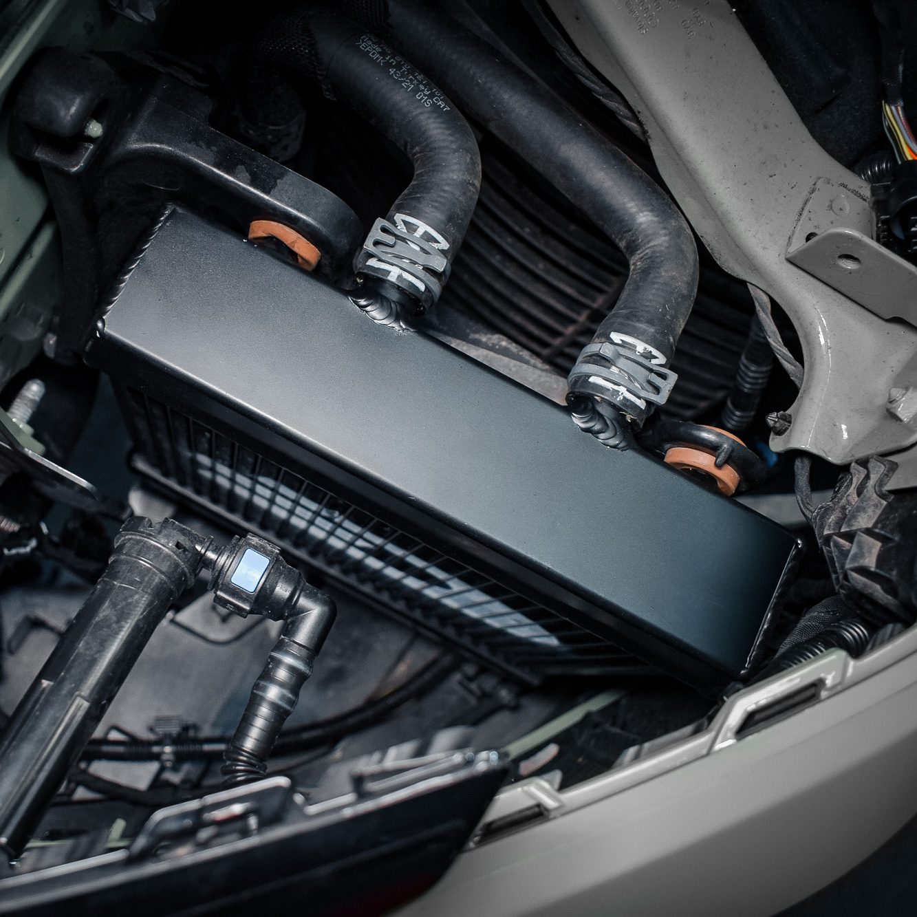 Direnza - Audi RS3 8Y 2020+ Auxiliary High Flow Alloy Performance Radiator 2 Direnza - Audi RS3 8Y 2020+ Auxiliary High Flow Alloy Performance Radiator - Image 2