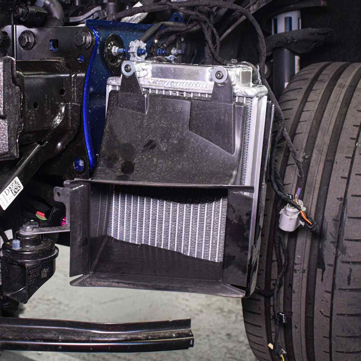Direnza - Audi S3 8V 8Y | TTS 8S 2.0 TFSI 2012+ - Aluminium Performance Auxiliary Radiator & DSG Cooler 5 Direnza - Audi S3 8V 8Y | TTS 8S 2.0 TFSI 2012+ - Aluminium Performance Auxiliary Radiator & DSG Cooler - Image 5
