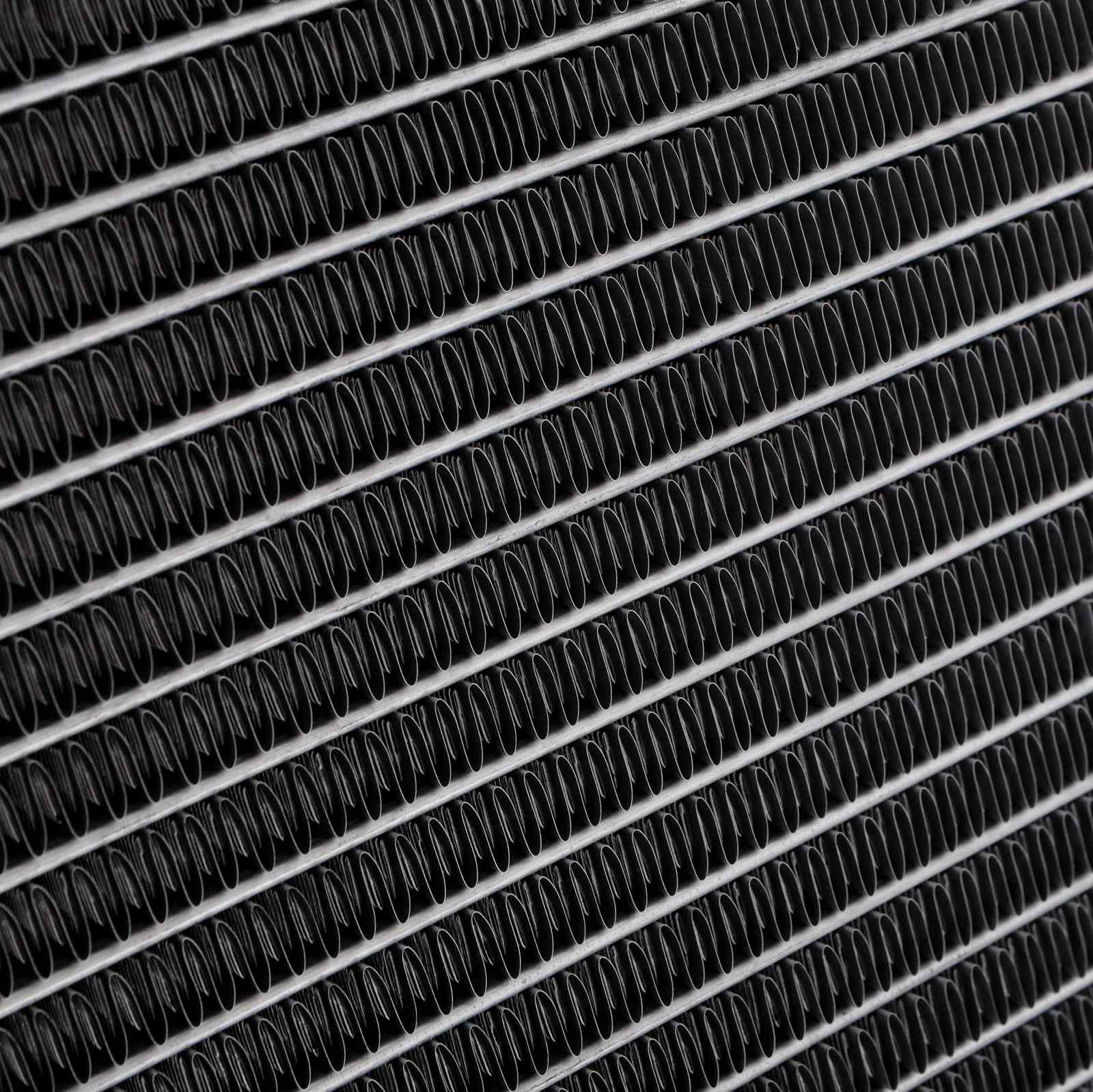Gravity - 40Mm High Flow Radiator - Volkswagen Transporter T4 90-03 3 Gravity - 40Mm High Flow Radiator - Volkswagen Transporter T4 90-03 - Image 3